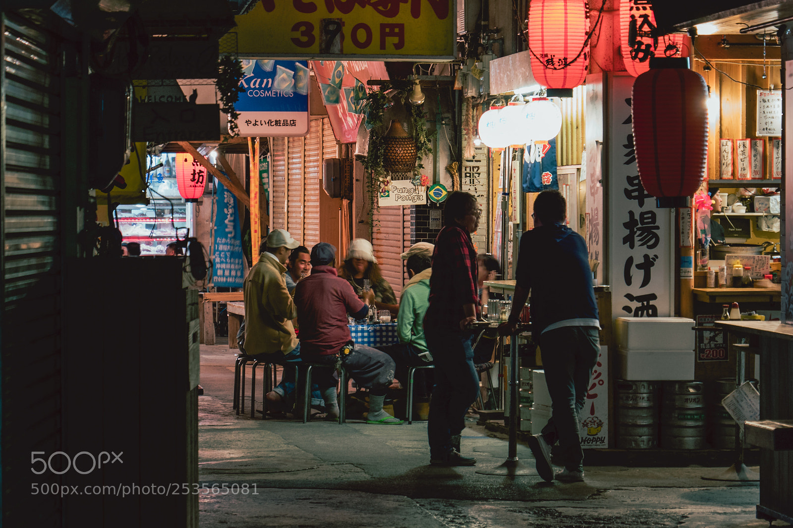 Panasonic Lumix DMC-GX8 sample photo. Local street restaurant in photography