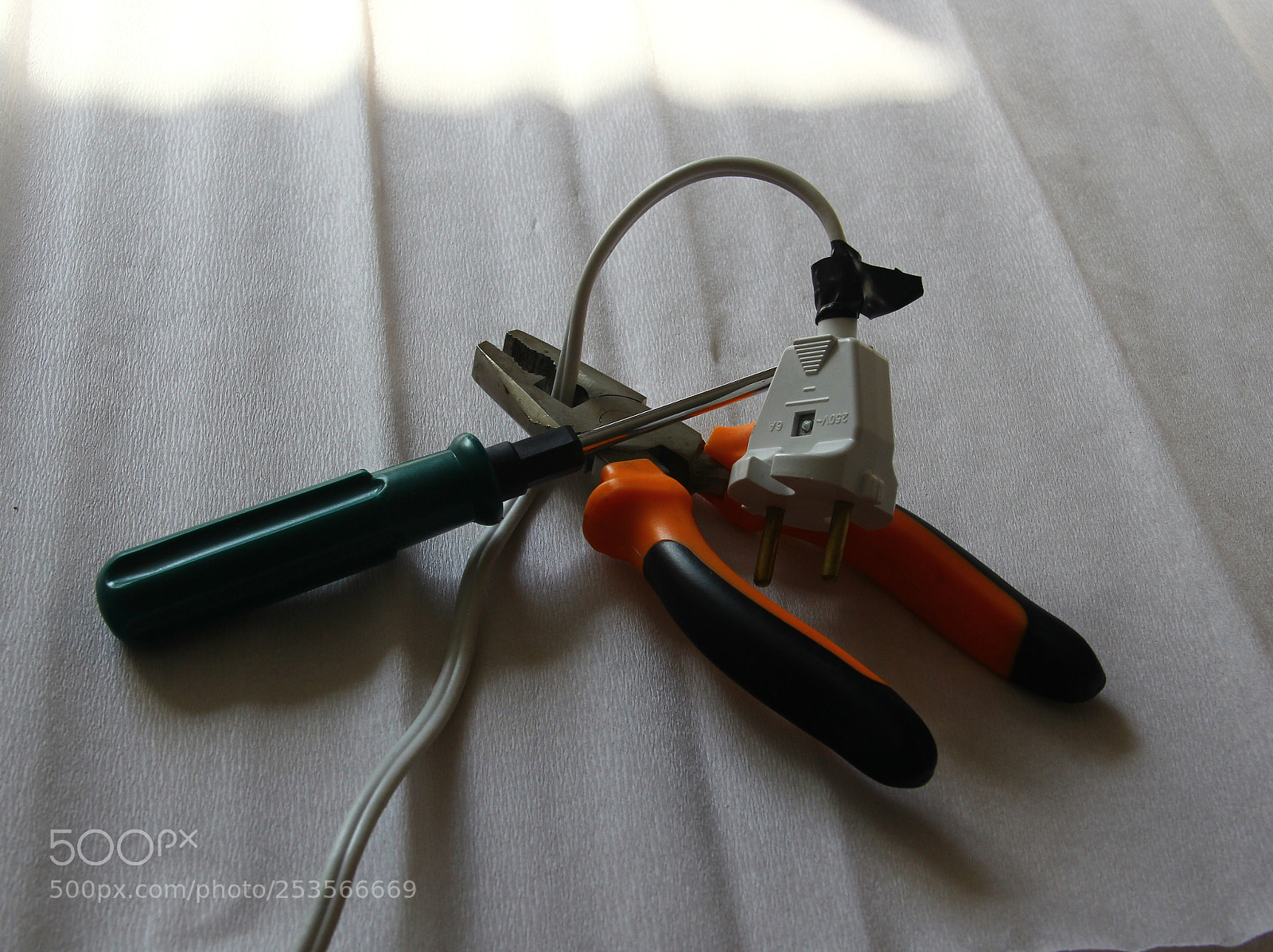 Canon EOS 60D sample photo. Electrical tools photography