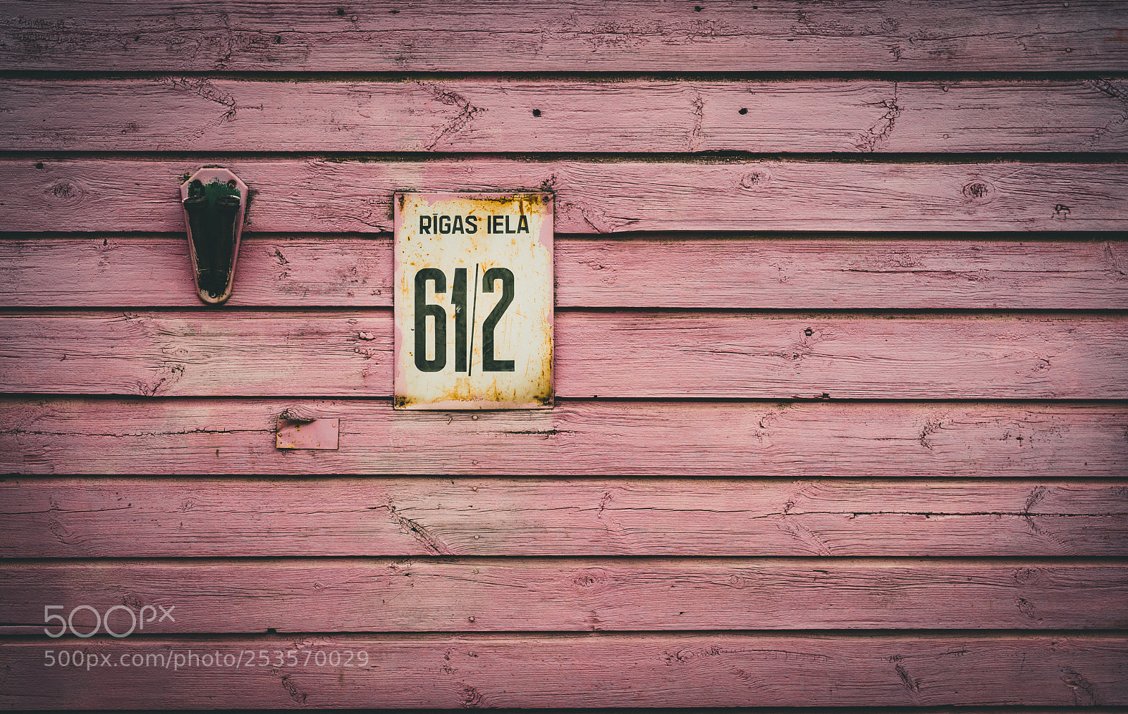 Nikon D5200 sample photo. Vintage sign on a photography
