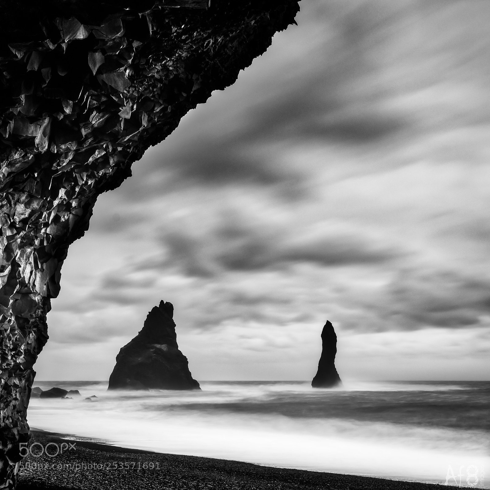 Nikon D850 sample photo. Shelter on a stormy photography