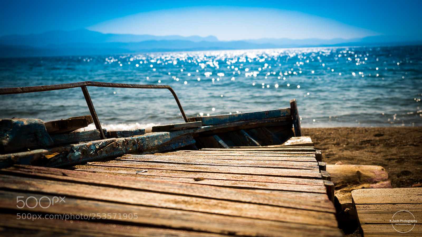 Panasonic Lumix DMC-GX85 (Lumix DMC-GX80 / Lumix DMC-GX7 Mark II) sample photo. The still sea photography