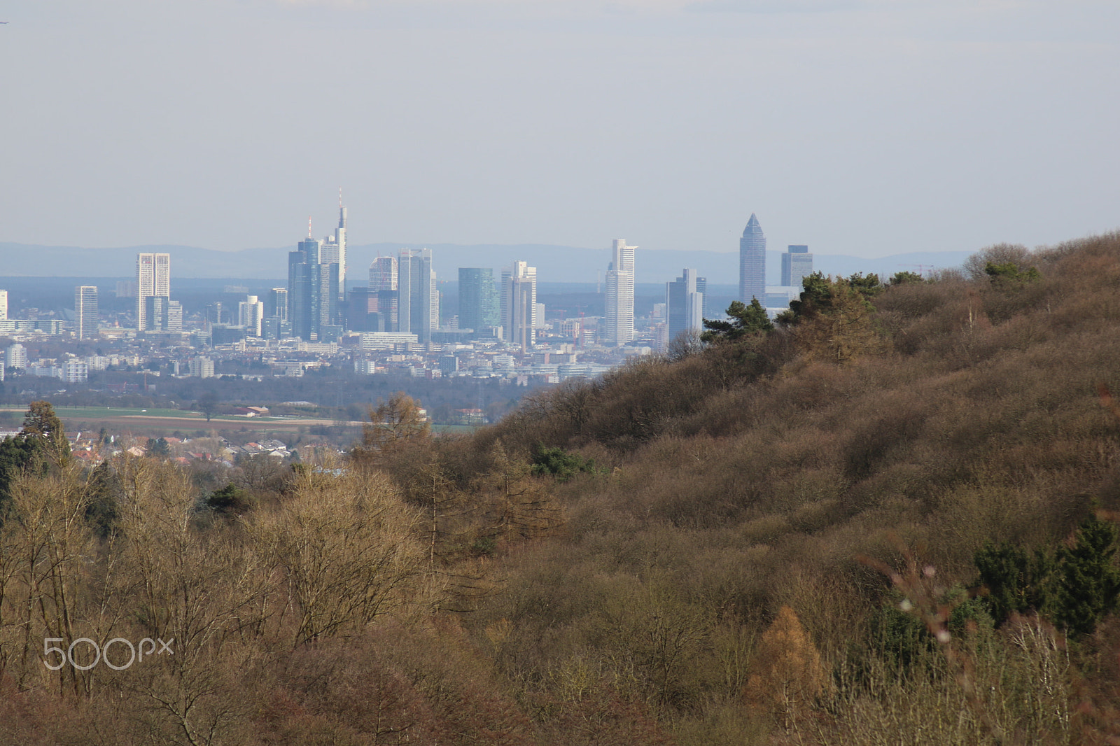 Canon EOS 750D (EOS Rebel T6i / EOS Kiss X8i) sample photo. Frankfurt skyline photography