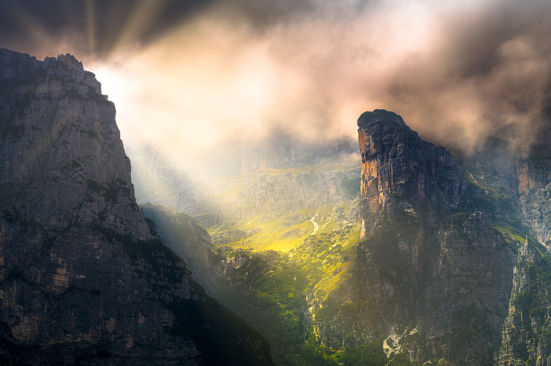 Pentax K-7 sample photo. Dolomites photography