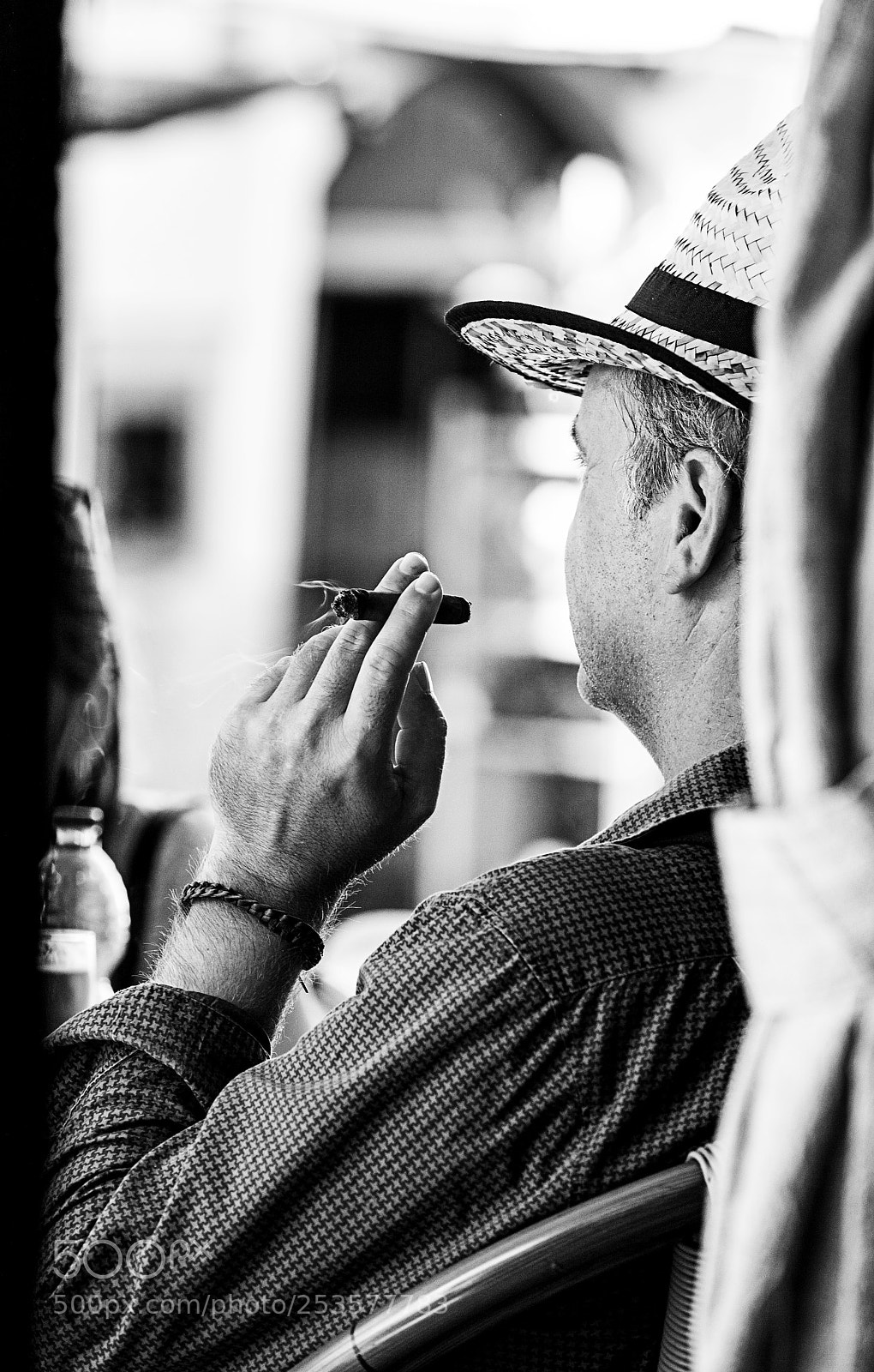 Canon EOS 5D sample photo. Spanish smoker... photography