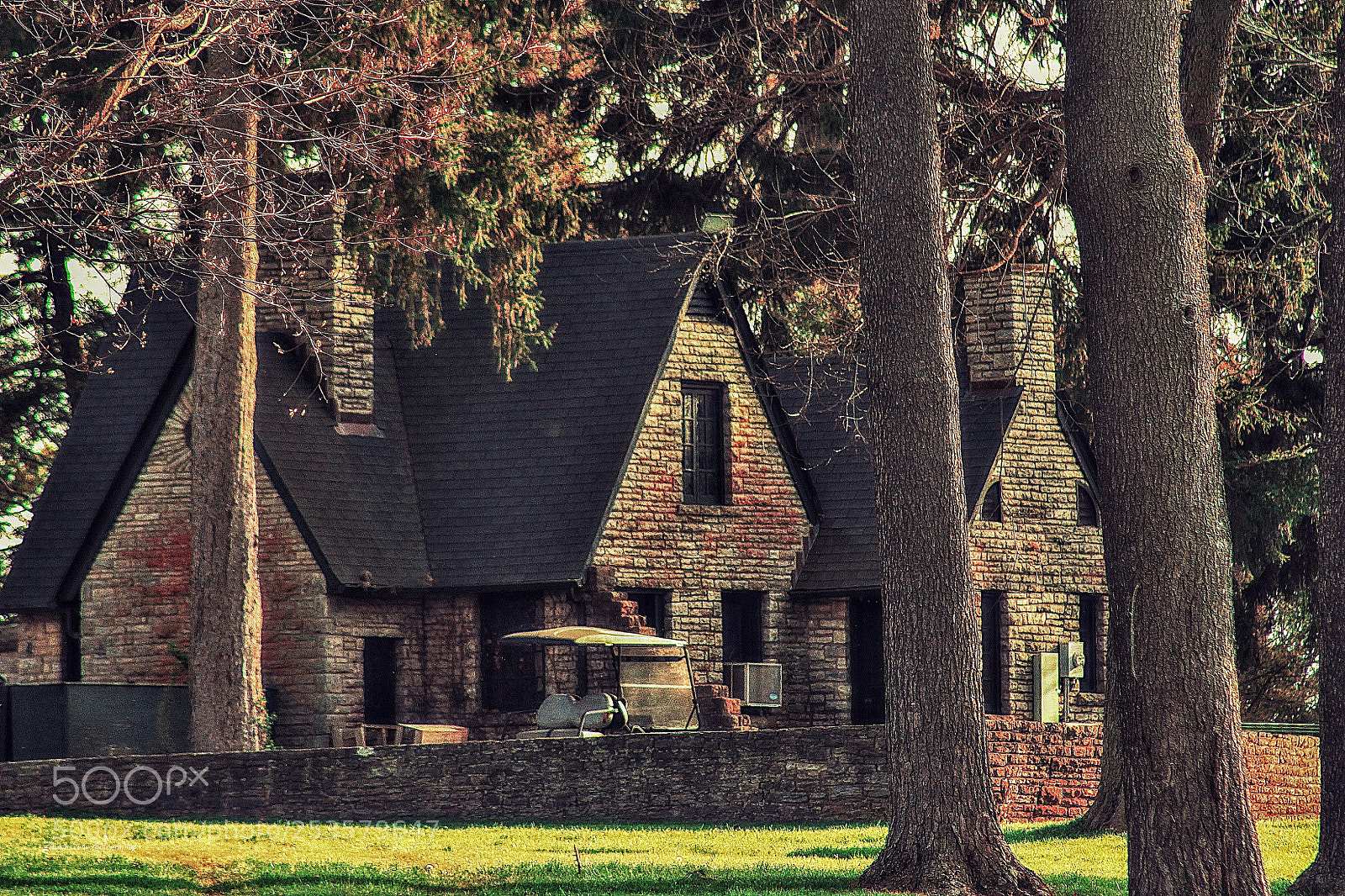 Canon EOS 1100D (EOS Rebel T3 / EOS Kiss X50) sample photo. Old house @ keeneland photography