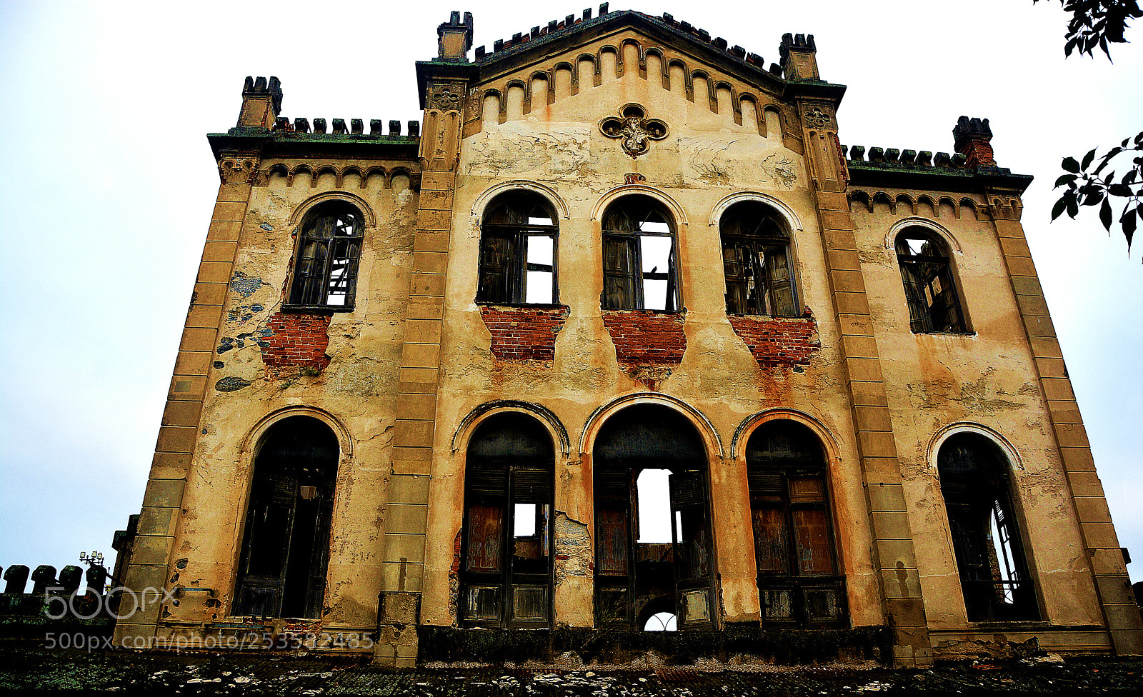 Nikon D7100 sample photo. Abandoned train station photography
