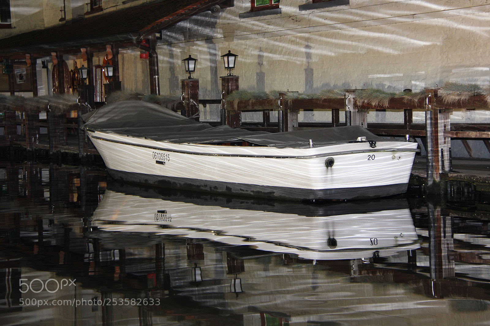 Canon EF-S 18-200mm F3.5-5.6 IS sample photo. Img photography
