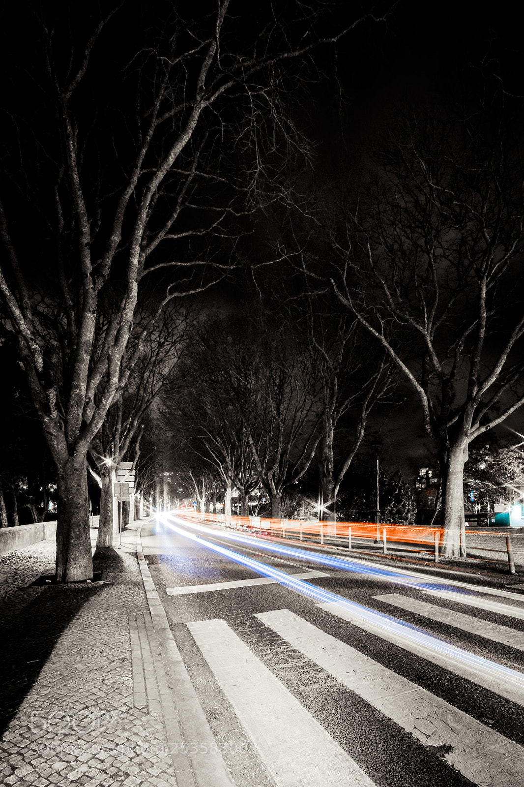 Fujifilm X-E2 sample photo. Rushing away photography