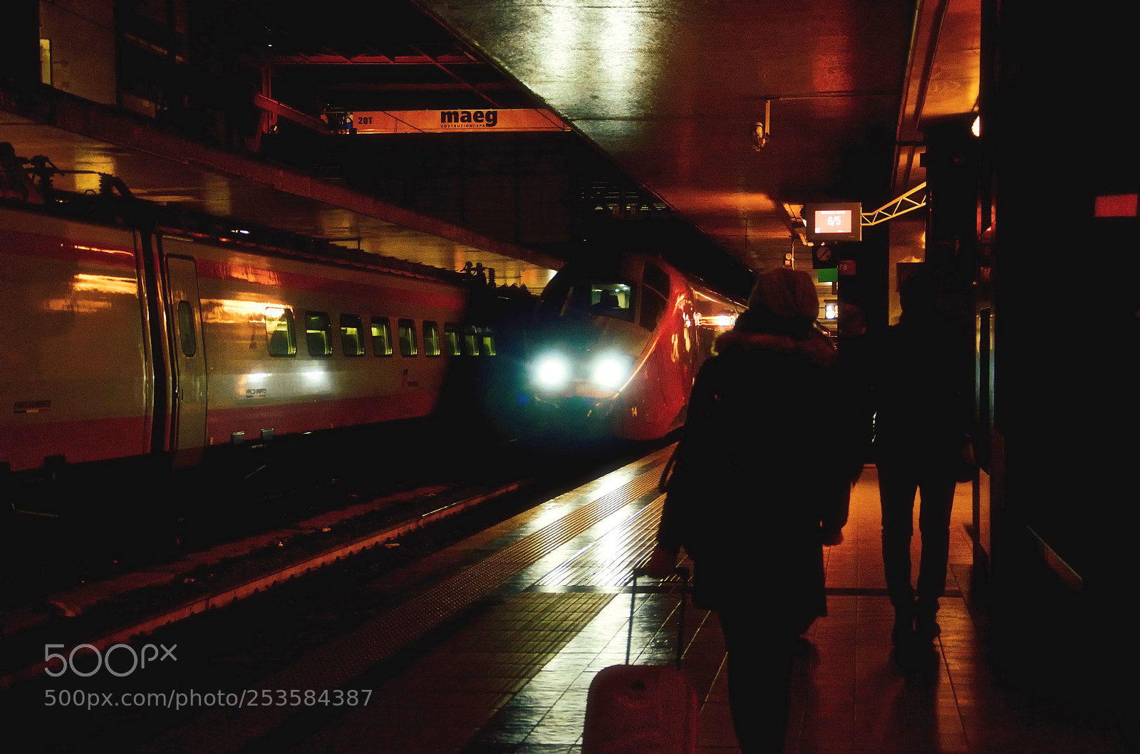 Nikon D7000 sample photo. Station photography