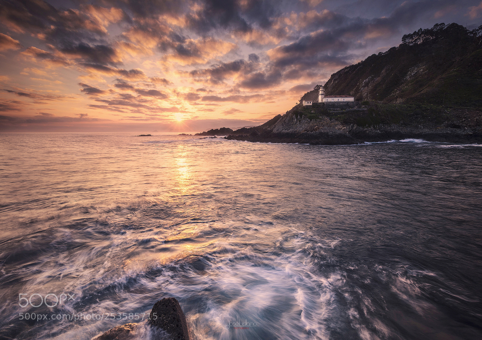 Canon EOS 5D Mark II sample photo. Cudillero sunrise photography