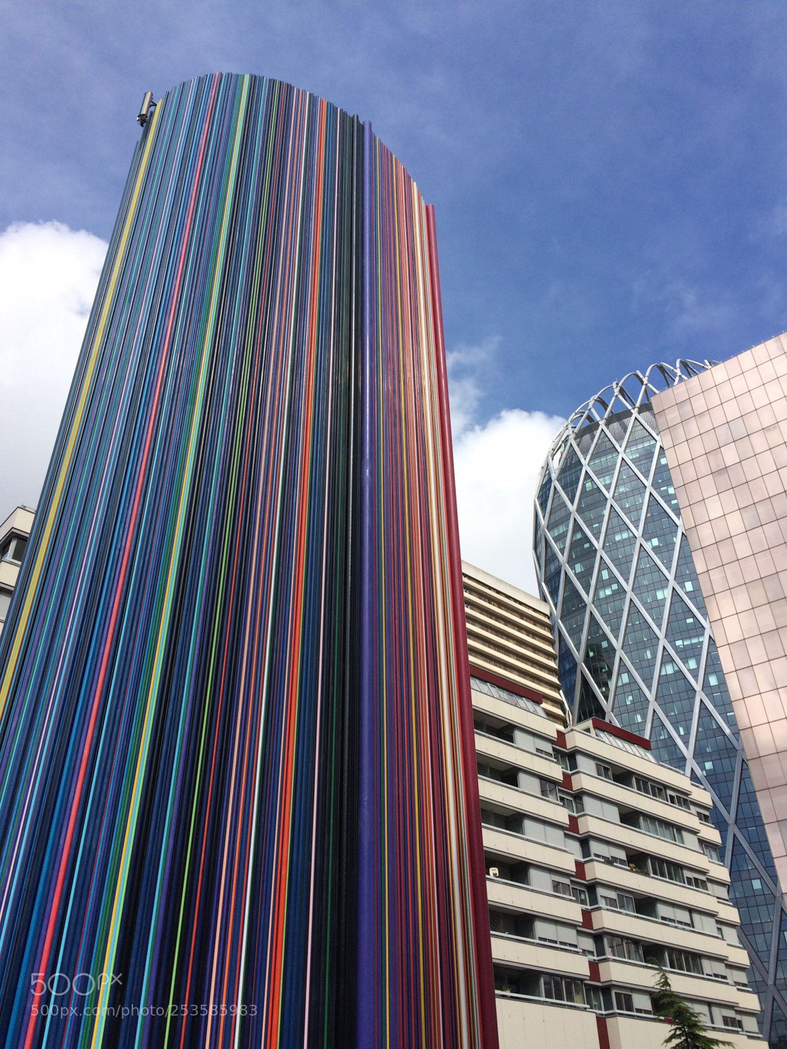 Apple iPhone 5s sample photo. La défense  photography