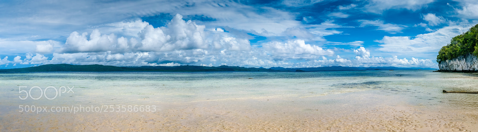 Panasonic DMC-G70 sample photo. Beach on kri island photography