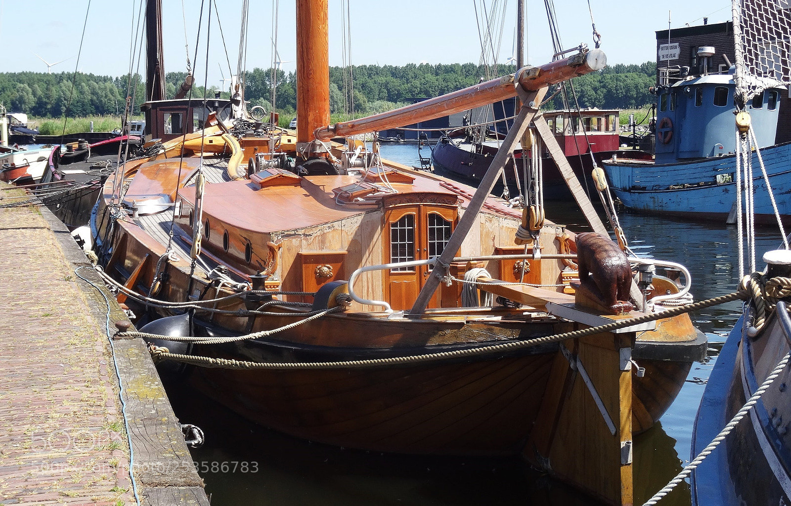 Sony Cyber-shot DSC-HX50V sample photo. Schiff ahoi photography