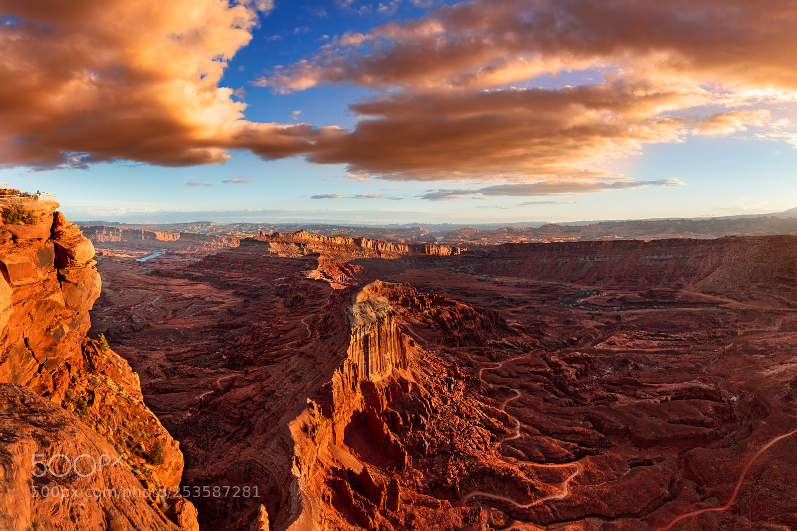 Canon EOS 5DS R sample photo. Anticline overlook photography