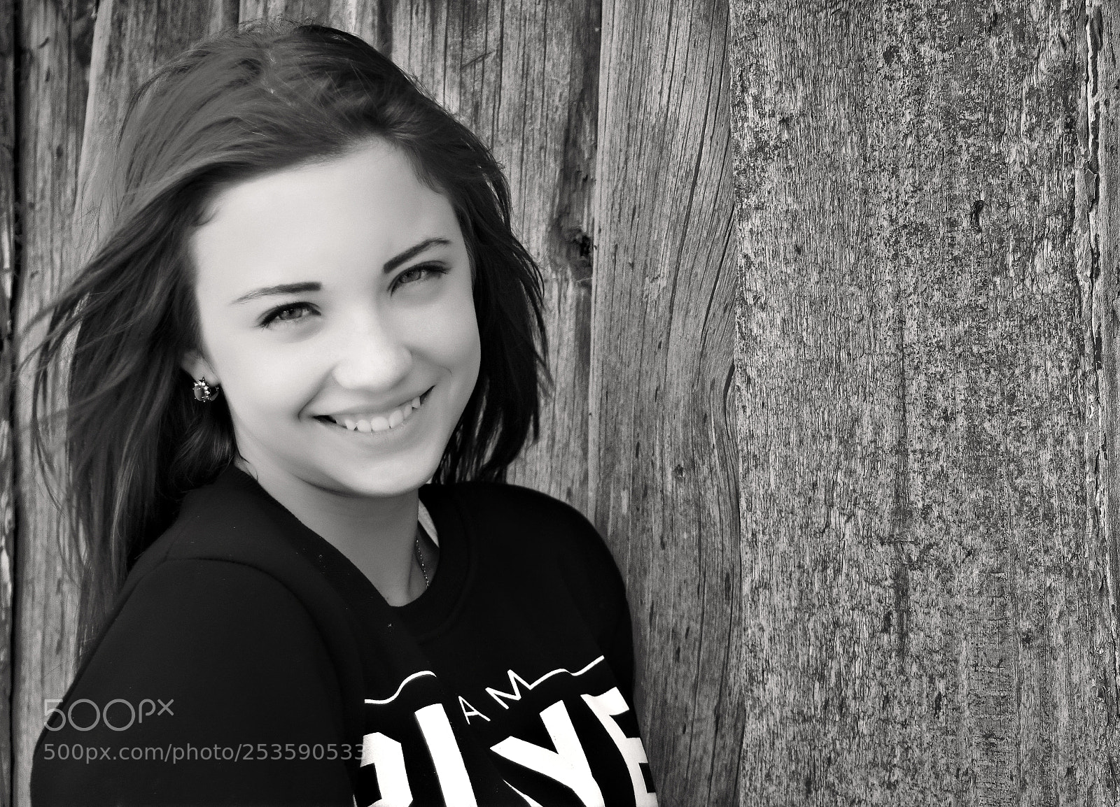Canon EOS 600D (Rebel EOS T3i / EOS Kiss X5) sample photo. Black-and-white texture of session photography