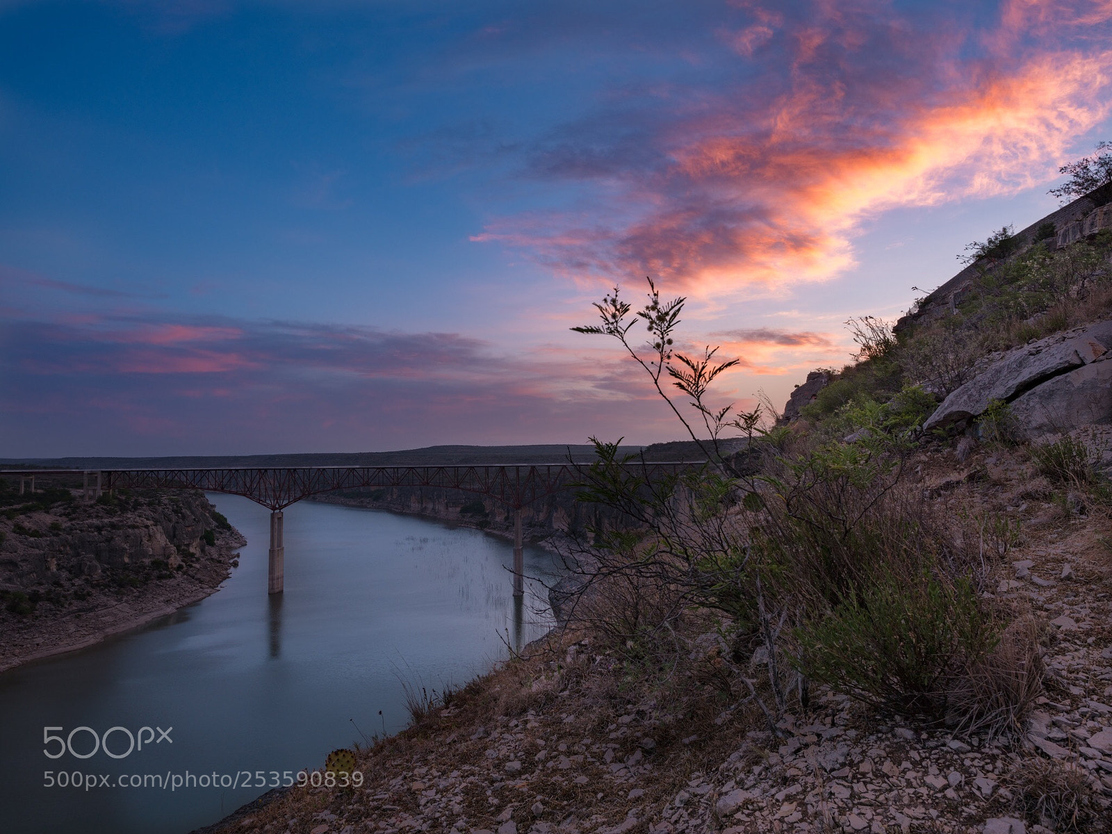 Panasonic Lumix DC-G9 sample photo. Pecos river at sunrise photography