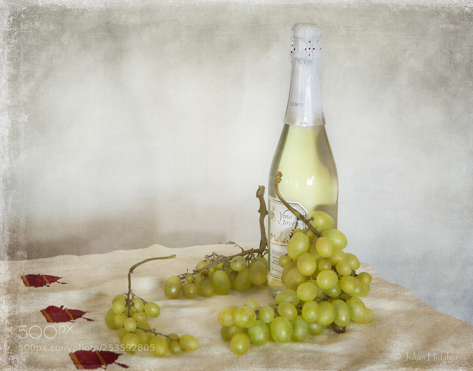 Canon EOS 5D Mark II sample photo. White wine photography