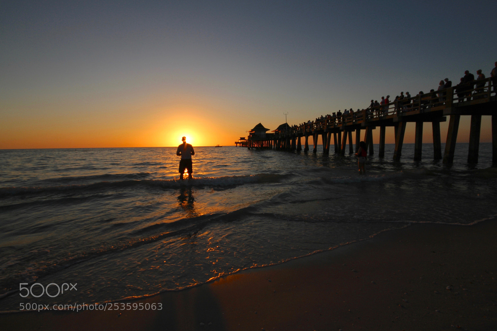 Canon EOS 700D (EOS Rebel T5i / EOS Kiss X7i) sample photo. Pier sunset photography