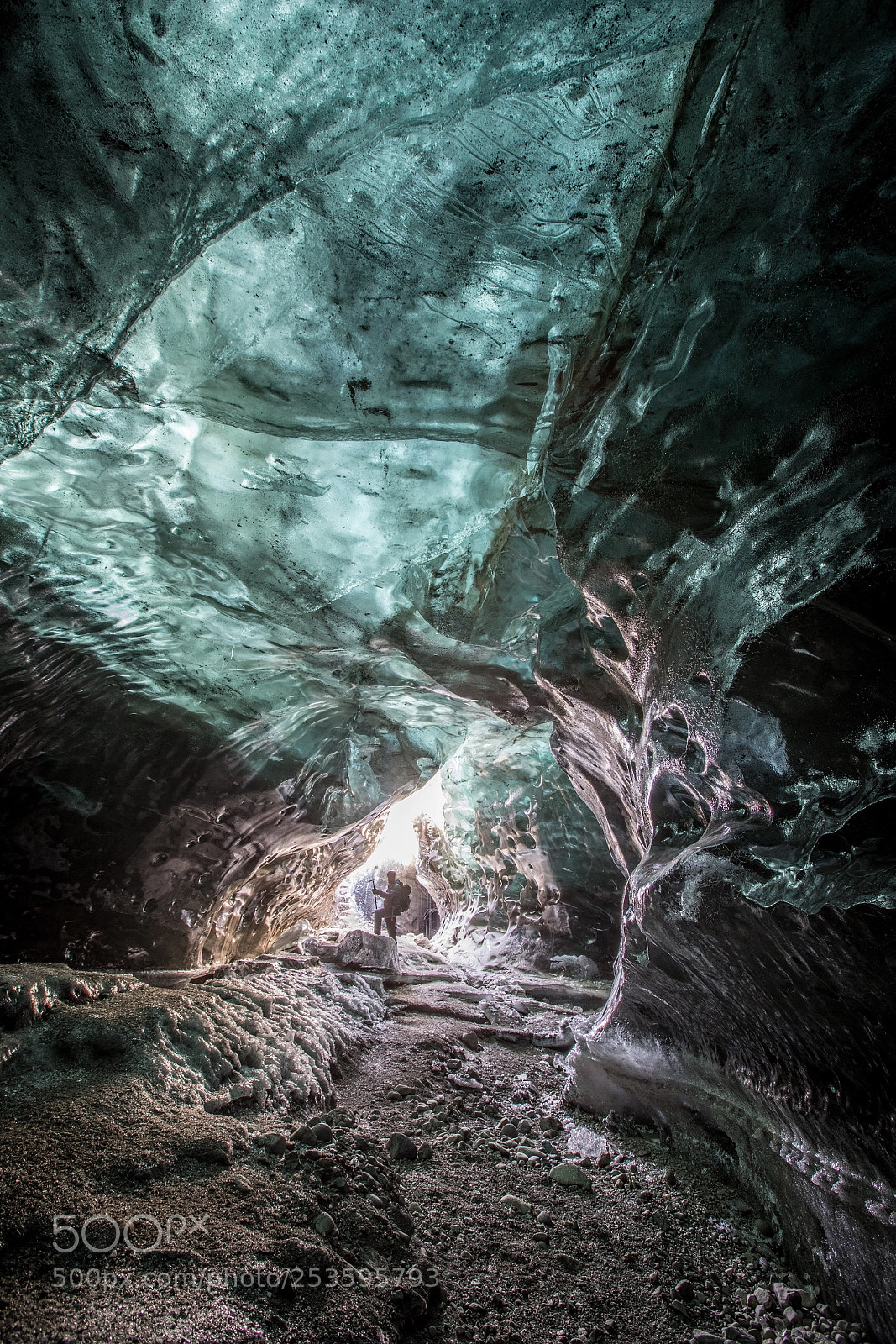 Canon EOS 5D Mark IV sample photo. Iceland‘s icecaves photography