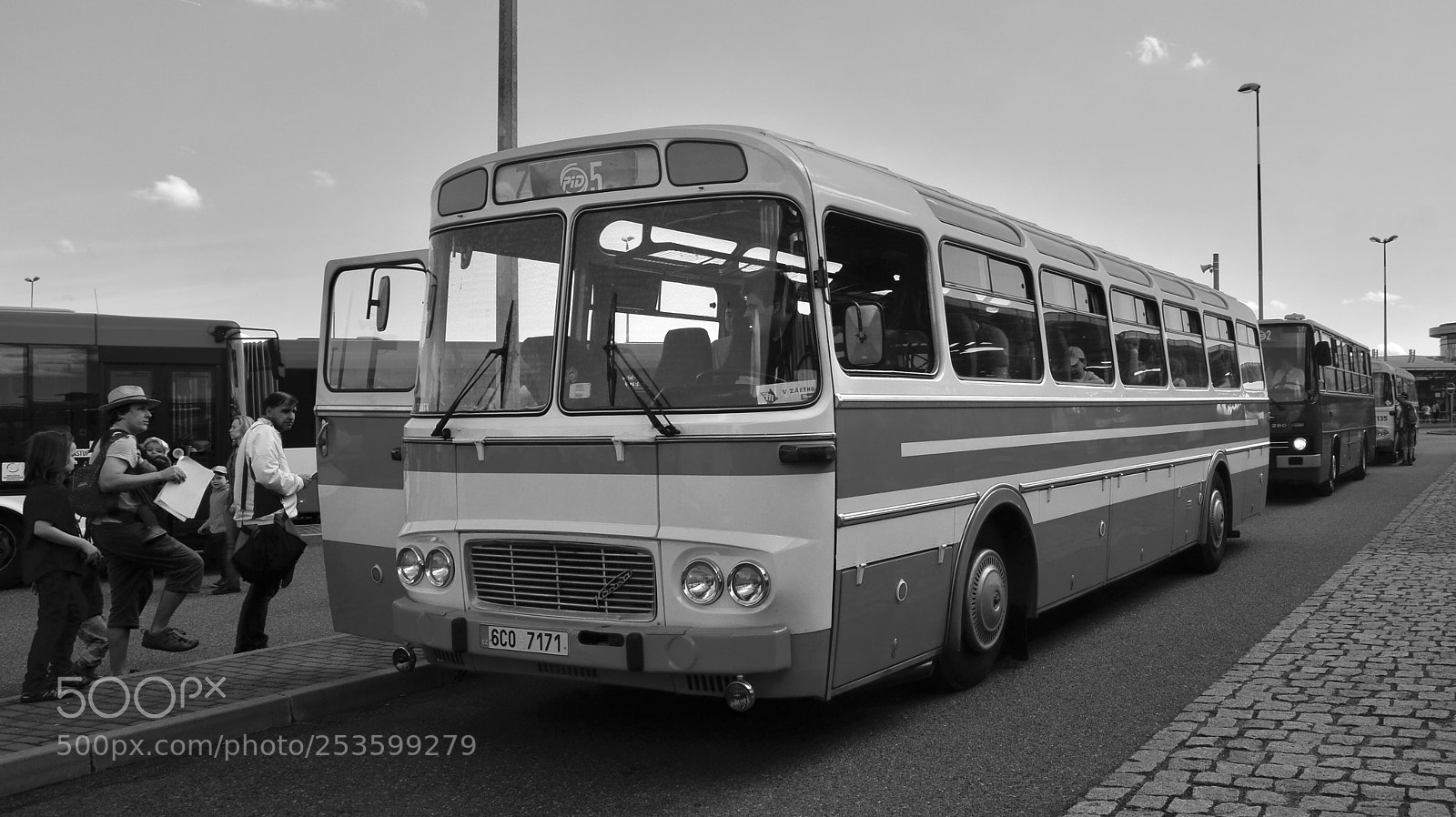 Nikon D5100 sample photo. Boarding photography