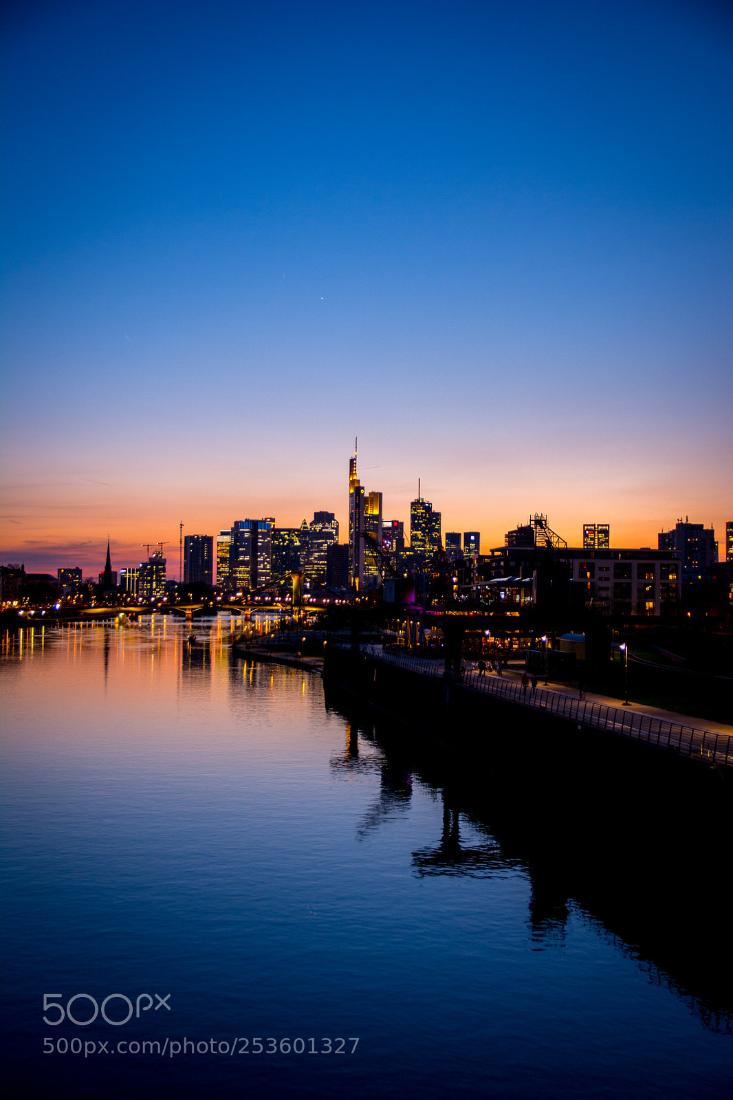 Nikon D7100 sample photo. Frankfurt reflections photography
