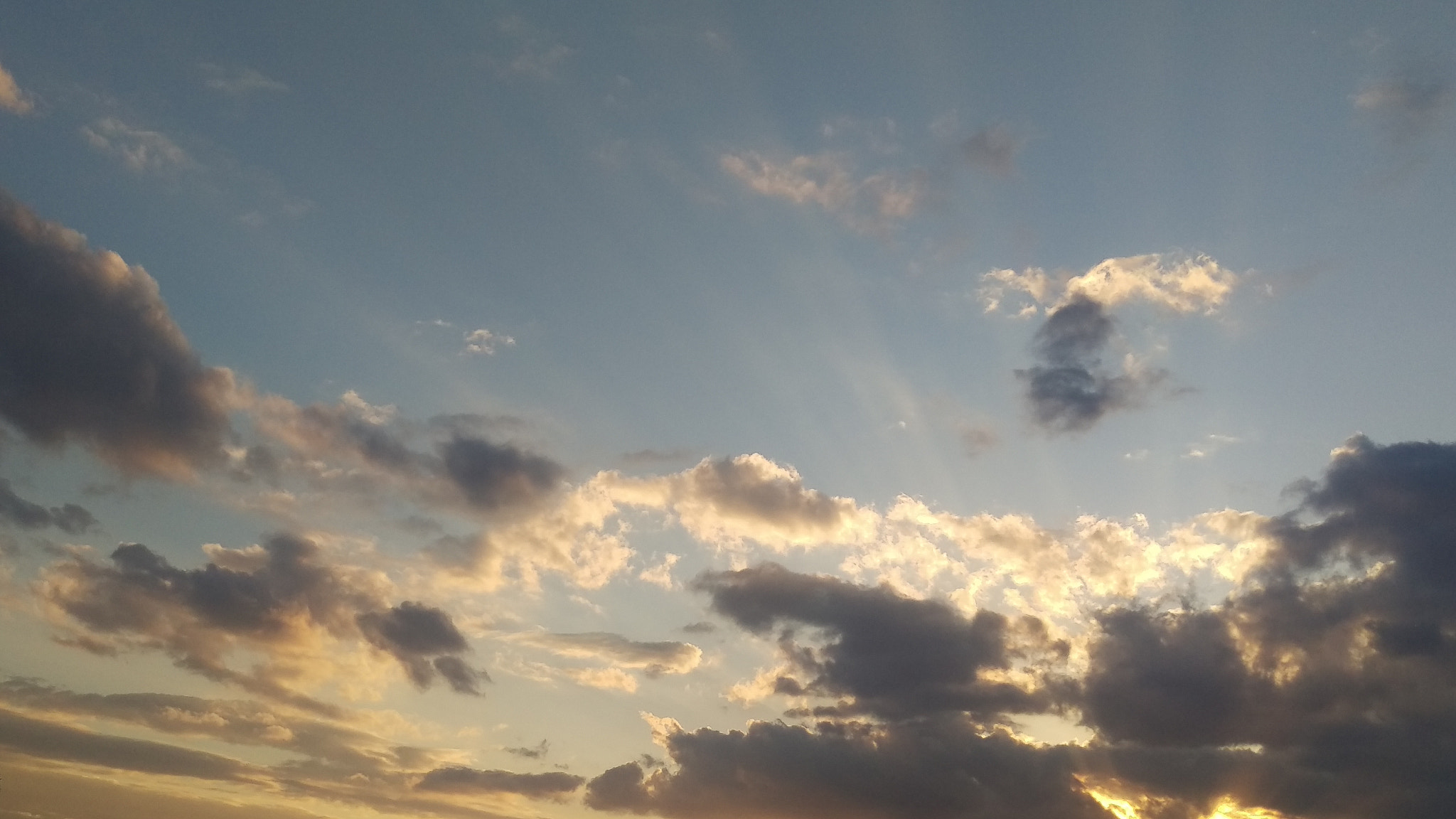 HTC ONE M9 sample photo. Evening lights photography