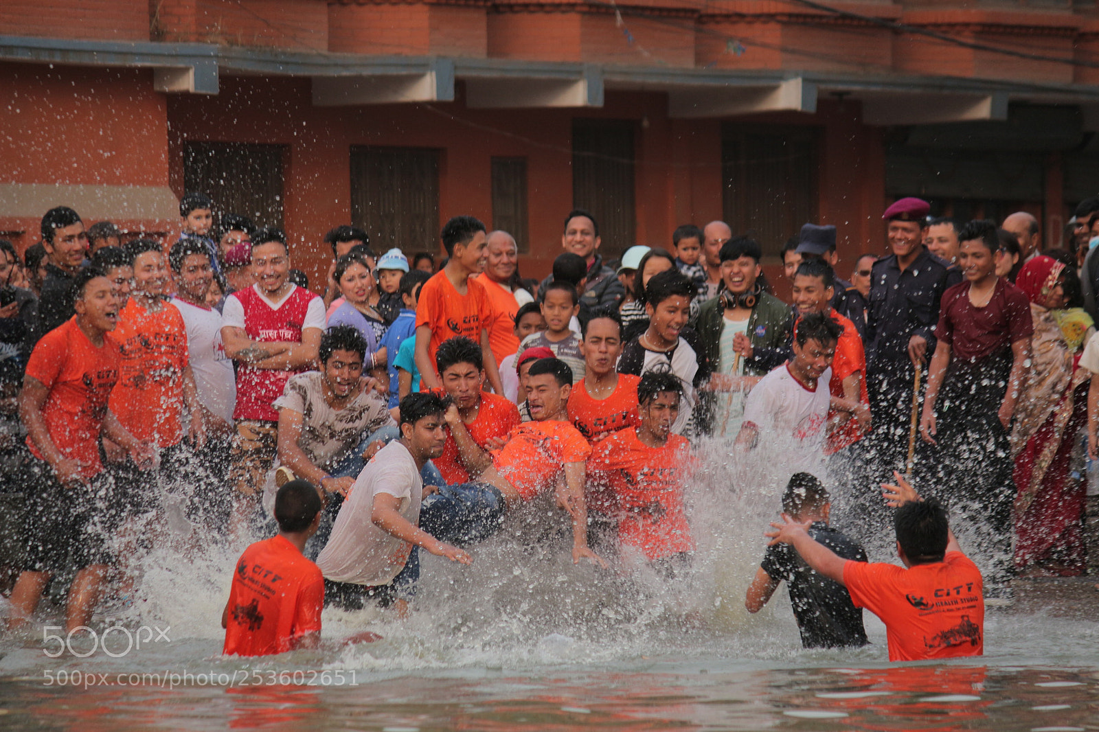 Canon EF-S 55-250mm F4-5.6 IS II sample photo. Gahana khojne jatra photography