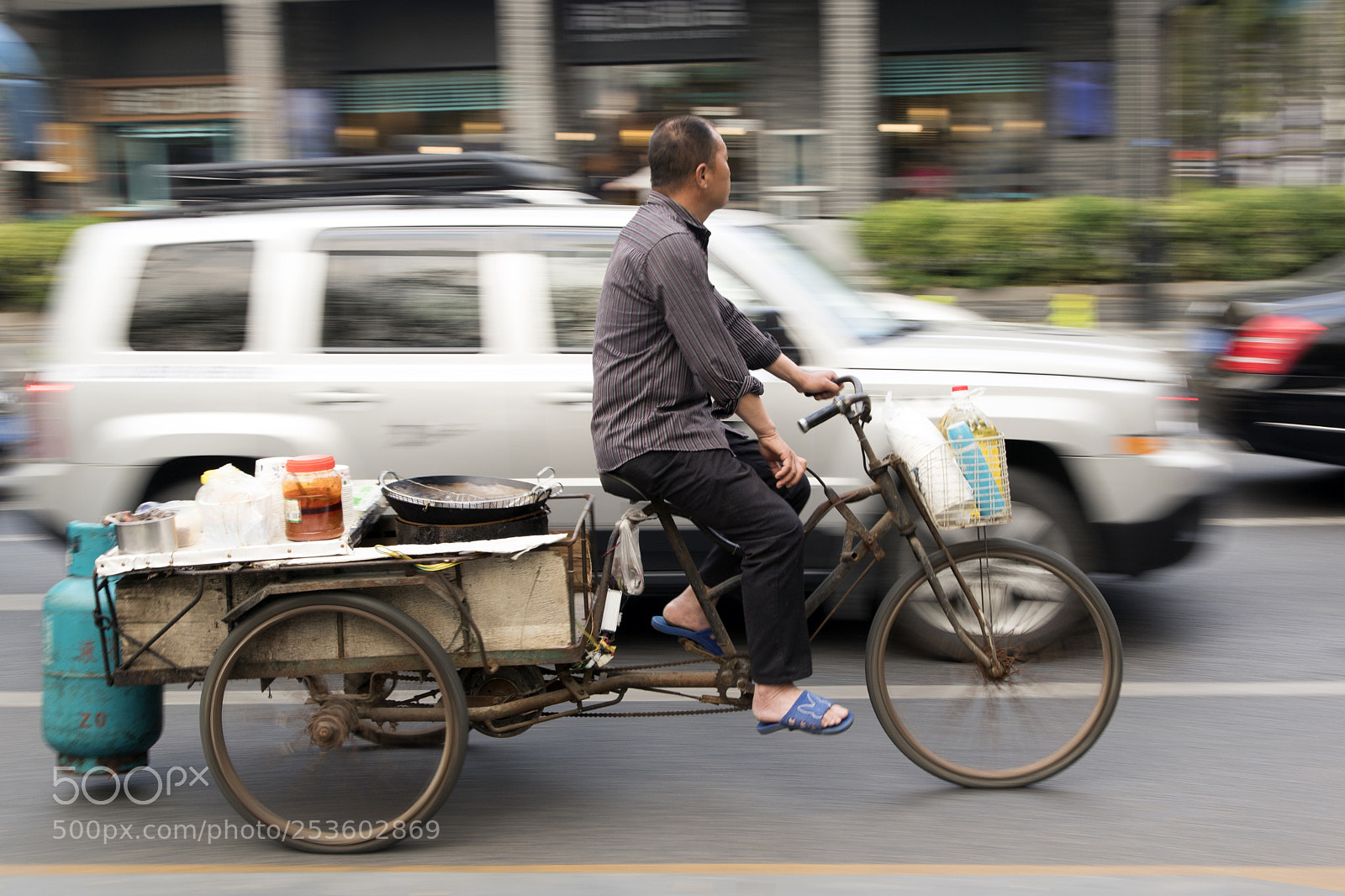 Canon EOS 6D Mark II sample photo. Transport photography