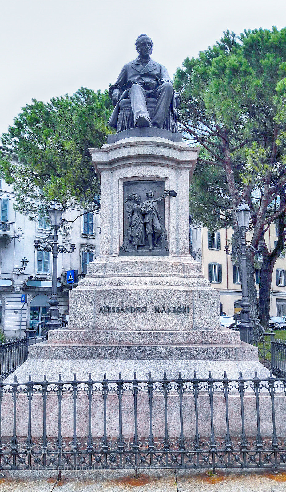 Samsung Galaxy A5(2016) sample photo. Statue of alessandro manzoni photography