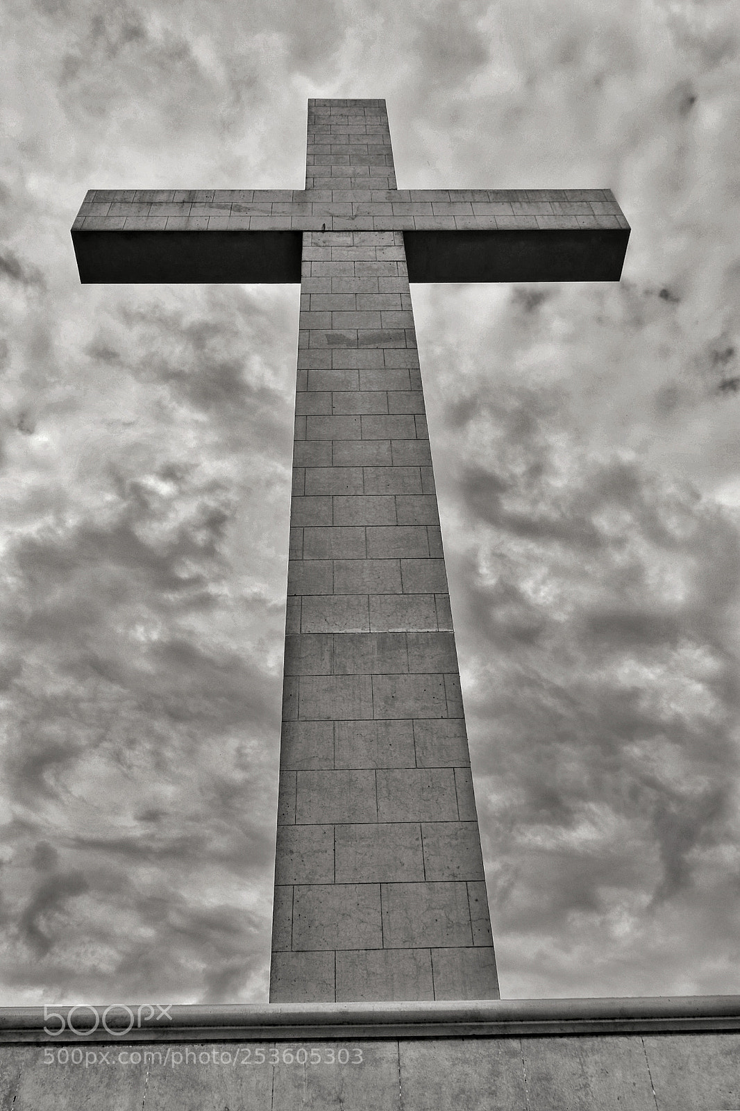 Canon EOS 80D sample photo. War memorial cross atop photography