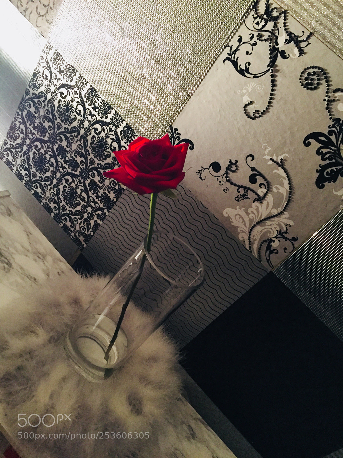 Apple iPhone 6 sample photo. Lady in a red photography
