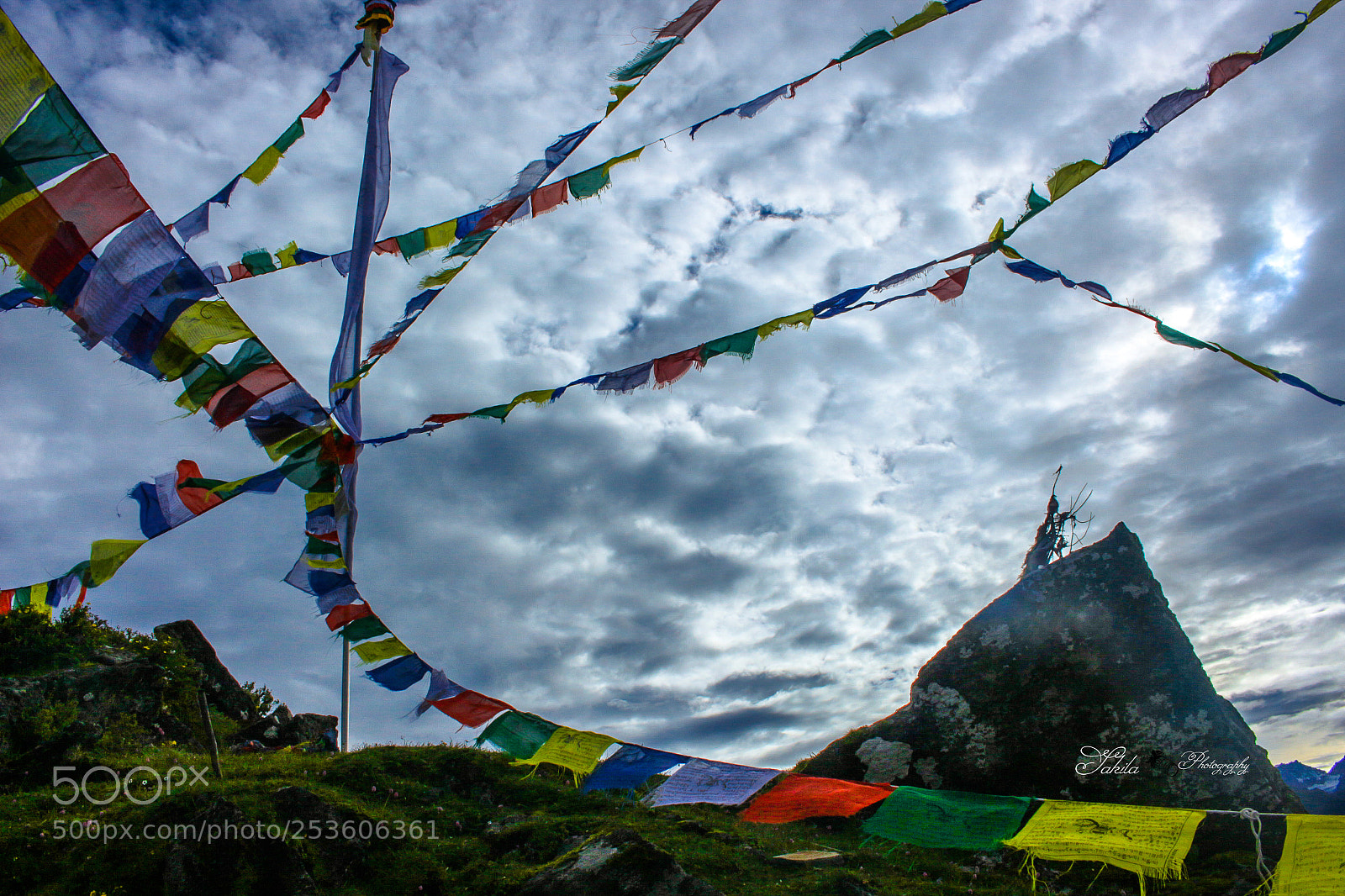 Canon EOS 700D (EOS Rebel T5i / EOS Kiss X7i) sample photo. Prayer flag photography