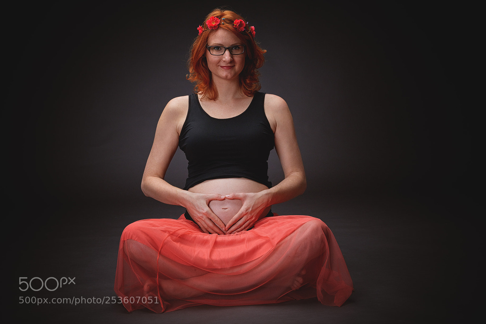 Canon EOS 5DS R sample photo. Pregnancy photography