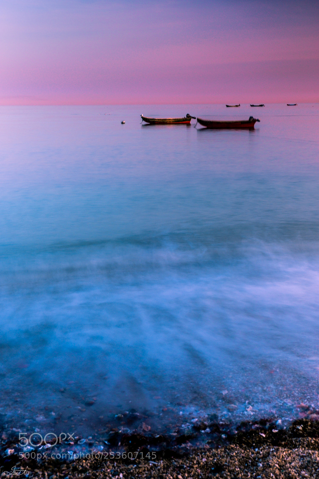 Fujifilm X-T20 sample photo. Love boats photography