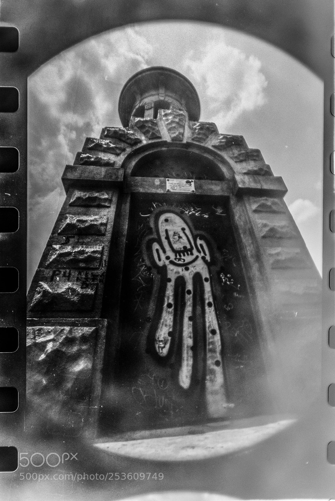 Nikon D200 sample photo. The tower photography