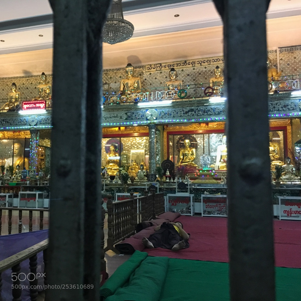 Apple iPhone 6s sample photo. Yangon at night photography