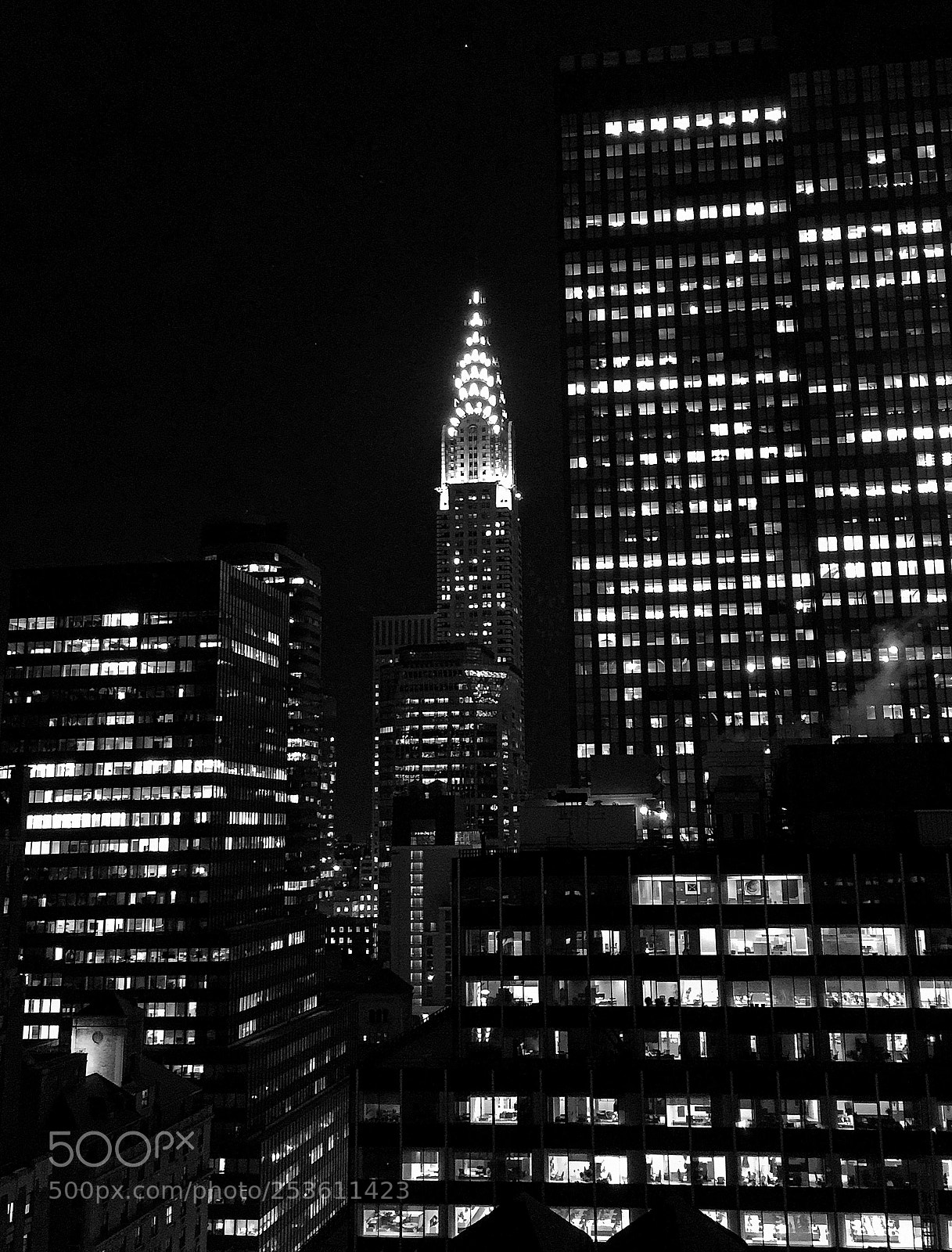 Apple iPhone 6 Plus sample photo. Chrysler building from the photography