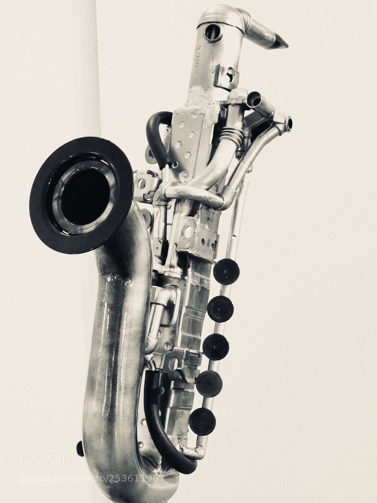Apple iPhone X sample photo. Metal sax photography