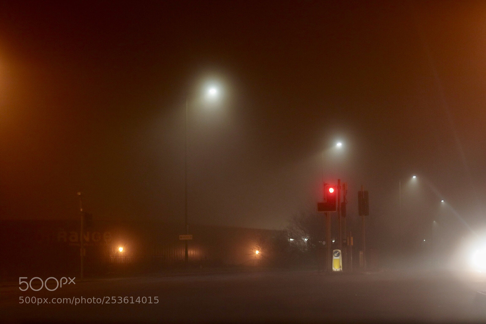 Canon EOS 800D (EOS Rebel T7i / EOS Kiss X9i) sample photo. Edinburgh in the fog photography