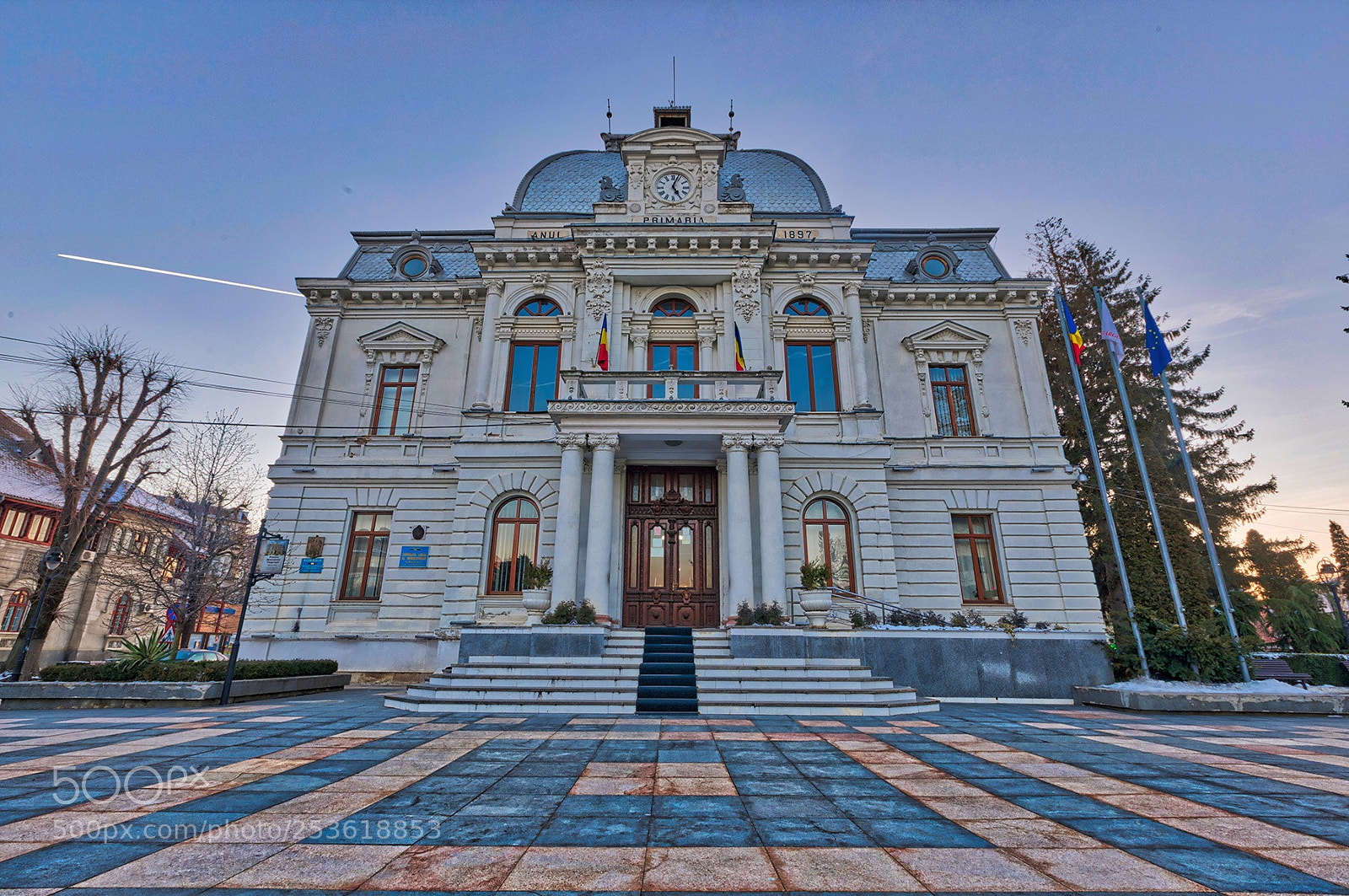 Canon EOS 5D Mark IV sample photo. Romenia targovişte muzei photography