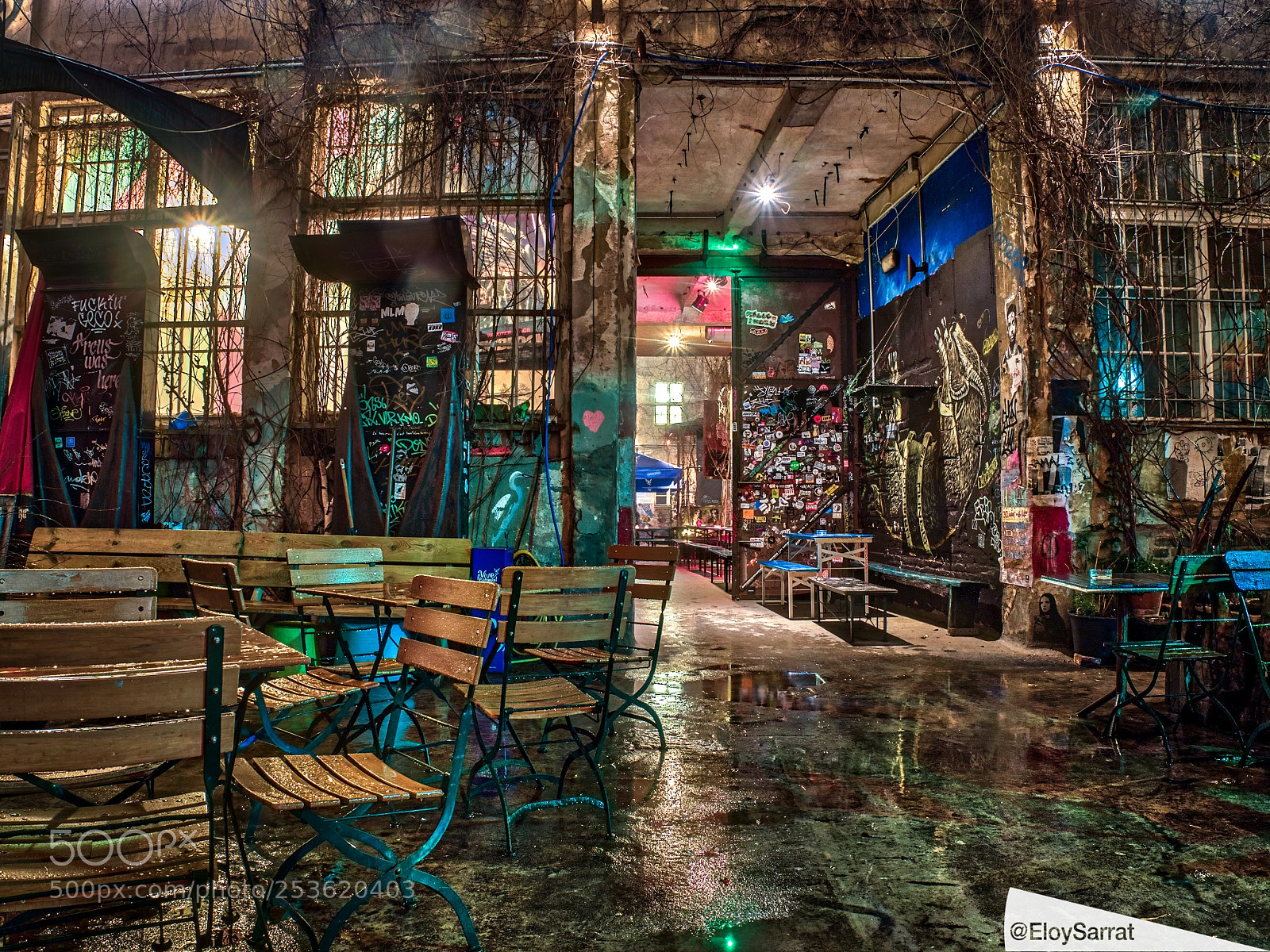 Olympus OM-D E-M5 II sample photo. Each corner of berlin photography