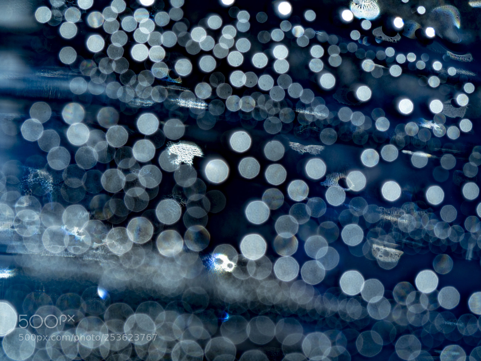 Olympus PEN E-P5 sample photo. Bright circles on dark photography