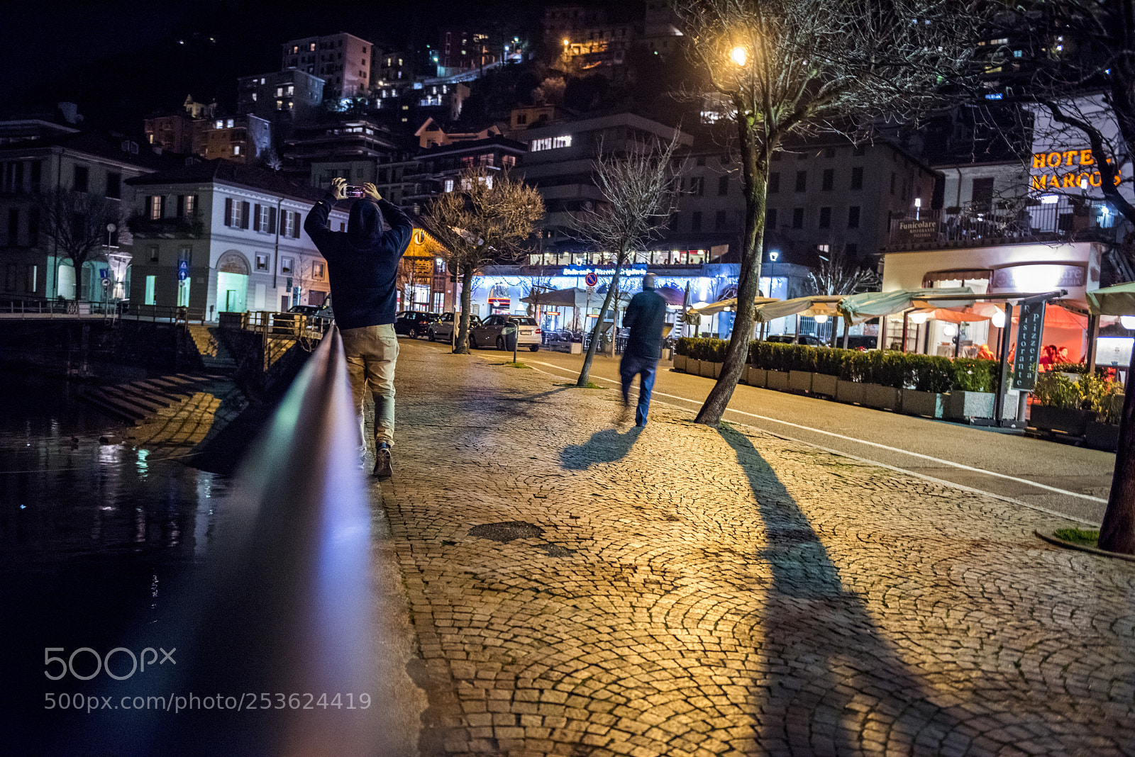 Nikon D810 sample photo. Walking & shooting photography