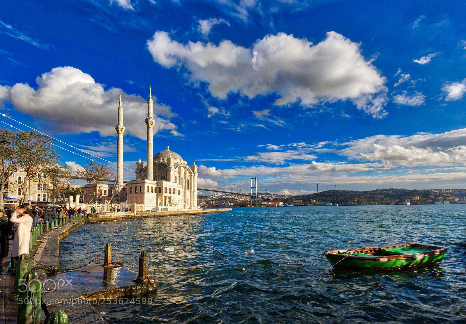 Canon EOS 5D Mark IV sample photo. Ortakoy mosque  photography