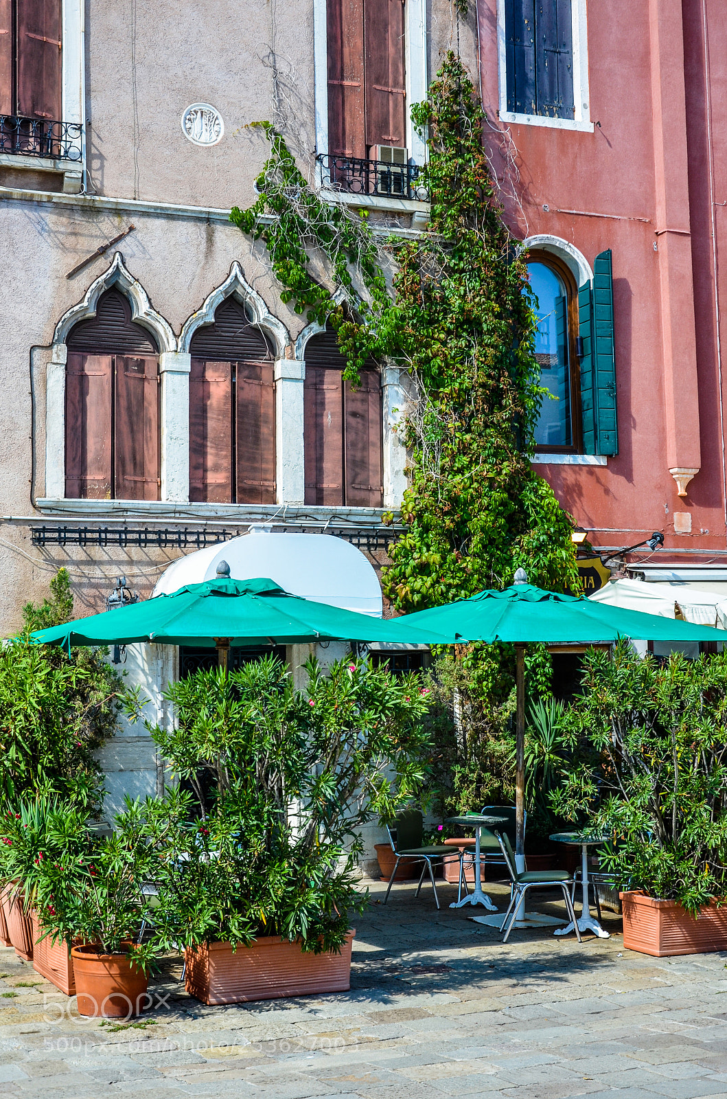 Nikon D7000 sample photo. Venetian restaurant photography