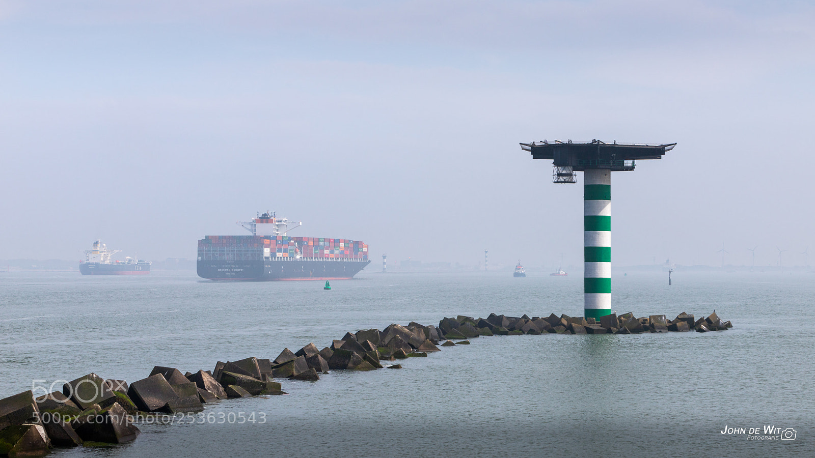 Canon EOS 6D Mark II sample photo. Port of rotterdam photography