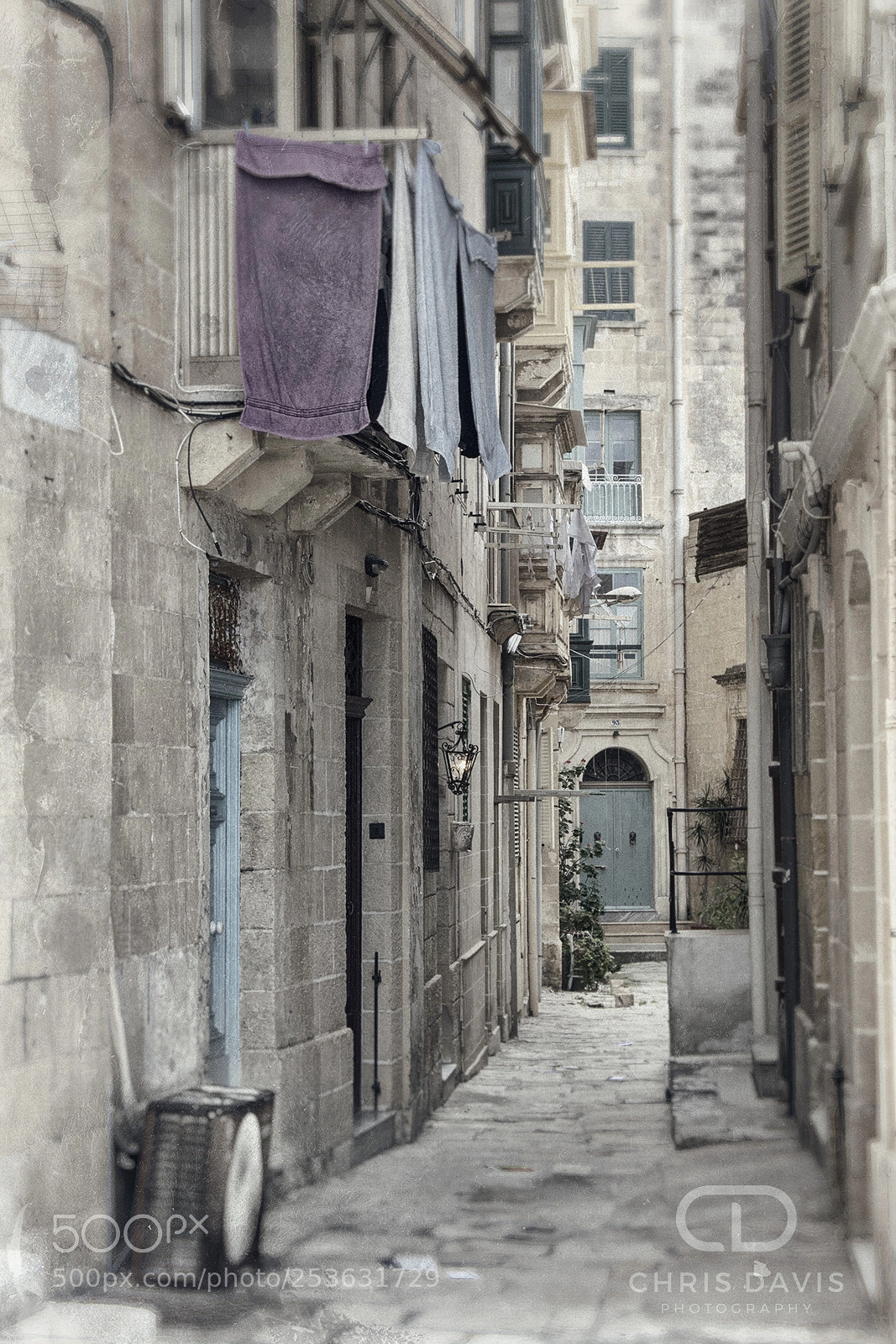 Canon EOS 40D sample photo. Valetta streets photography
