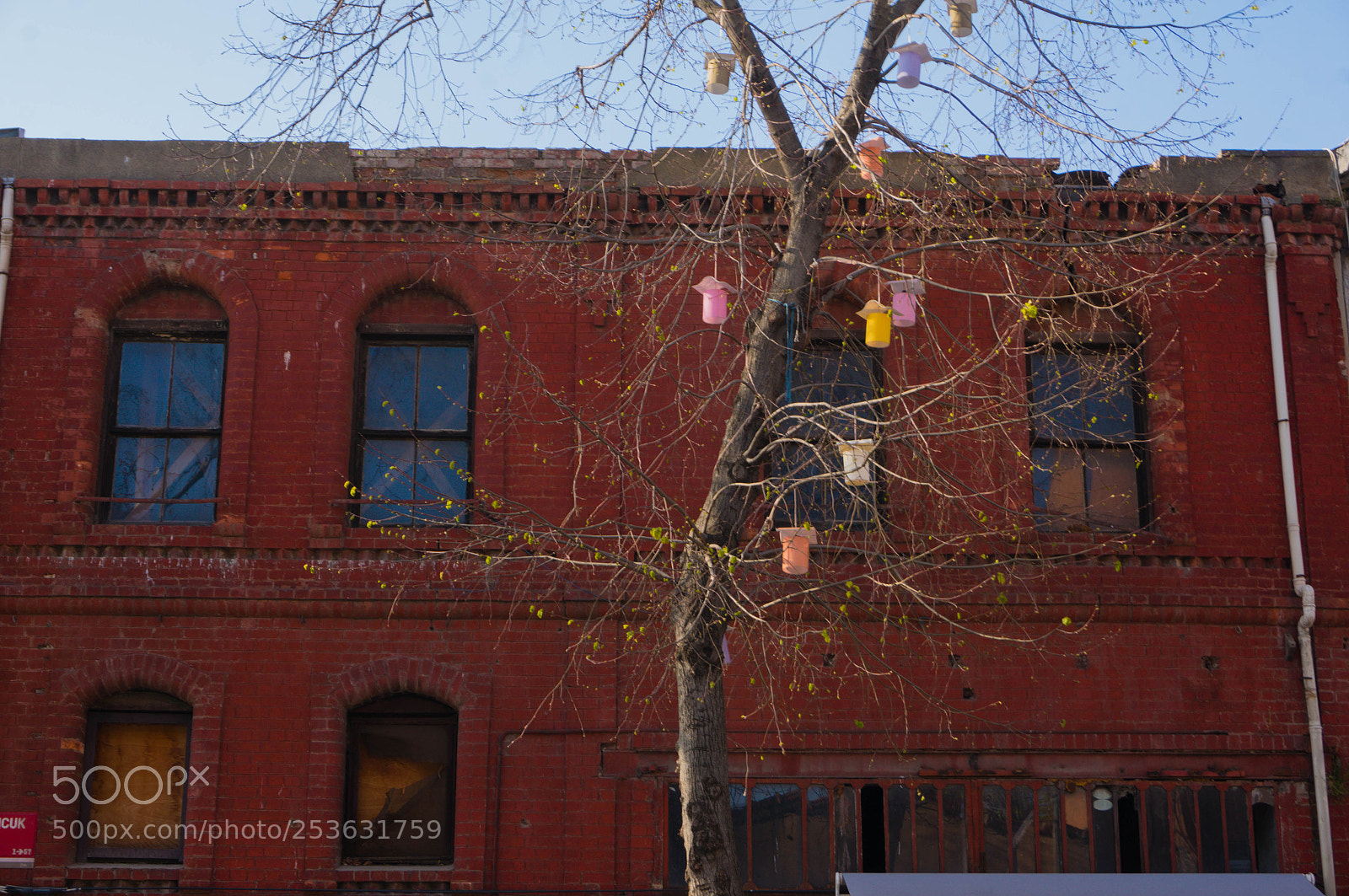Sony Alpha NEX-6 sample photo. Red building photography