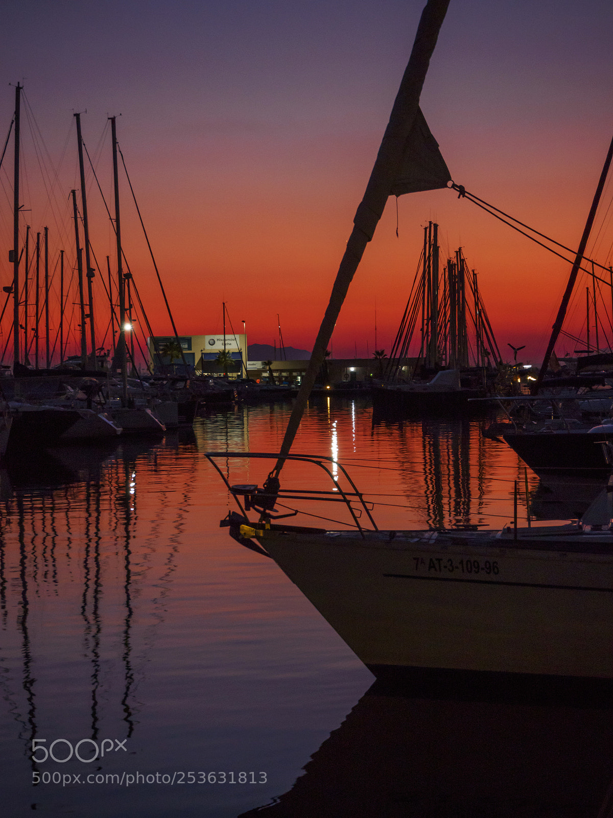 Olympus OM-D E-M10 II sample photo. Atardecer en el puerto photography