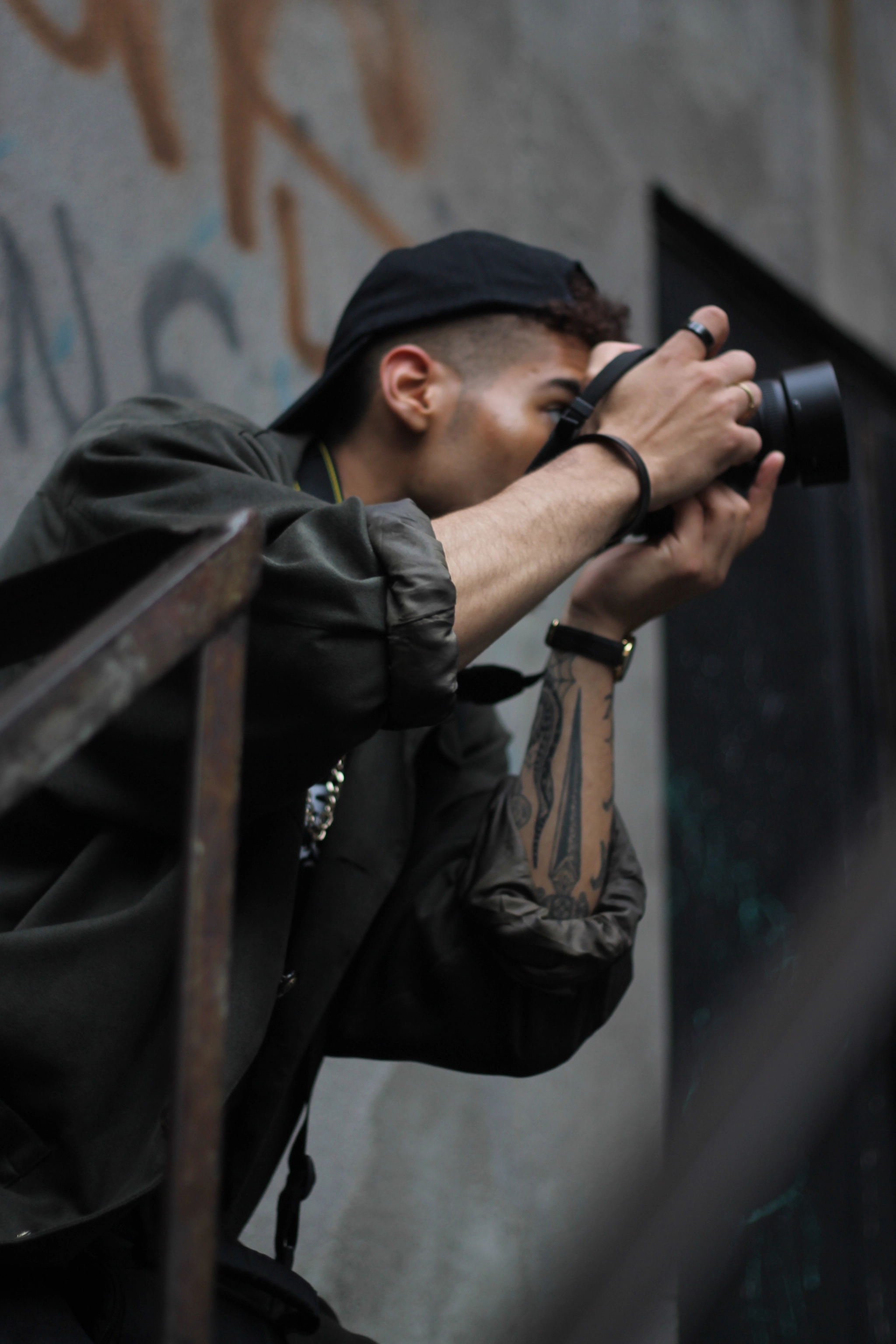 Canon EOS 1100D (EOS Rebel T3 / EOS Kiss X50) sample photo. Street is picturing me photography